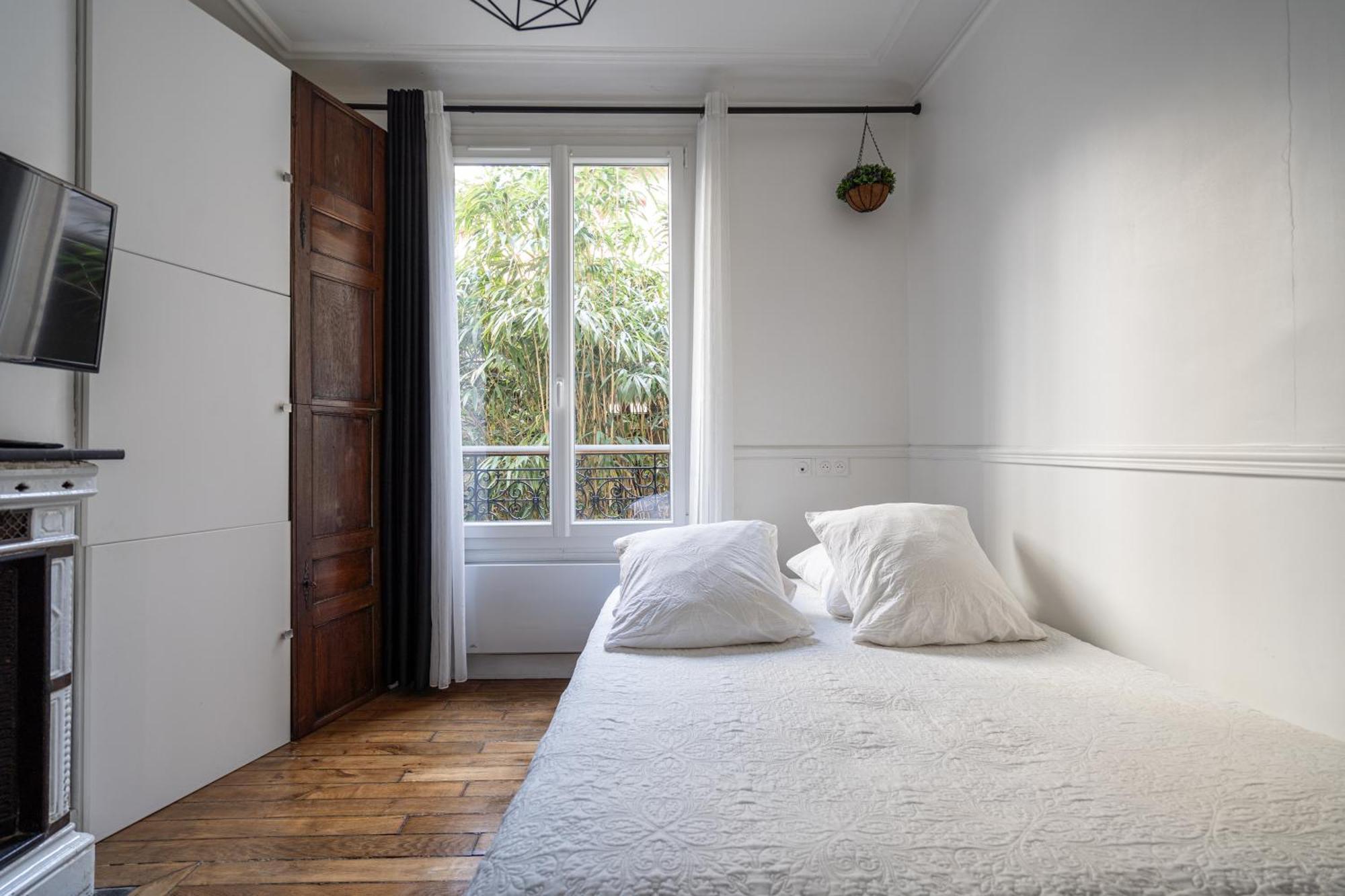 Au Marche Aux Puces De Saint Ouen Apartman Kültér fotó